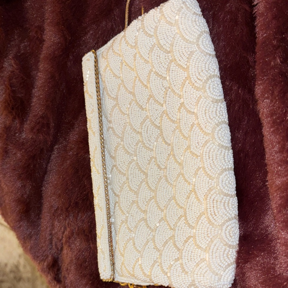 Walborg vintage bridal beaded evening bag with gold chain strap